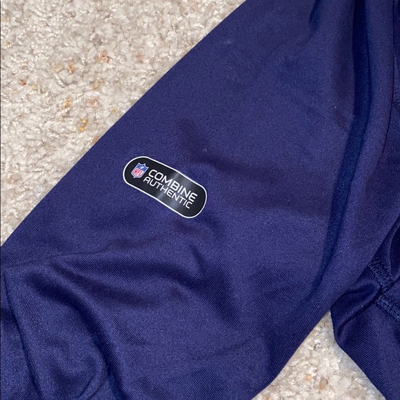 UA Patriots 1/4 Zip - Picture 5 of 7